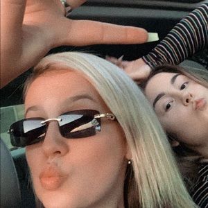 Meet your Posher, Taneal